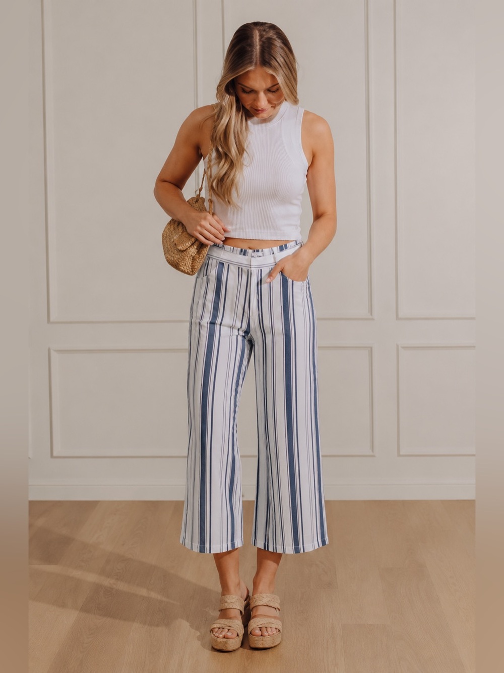 LC Lauren Conrad White Blue Striped Wide-Leg Crop Pants lightweight Cotton